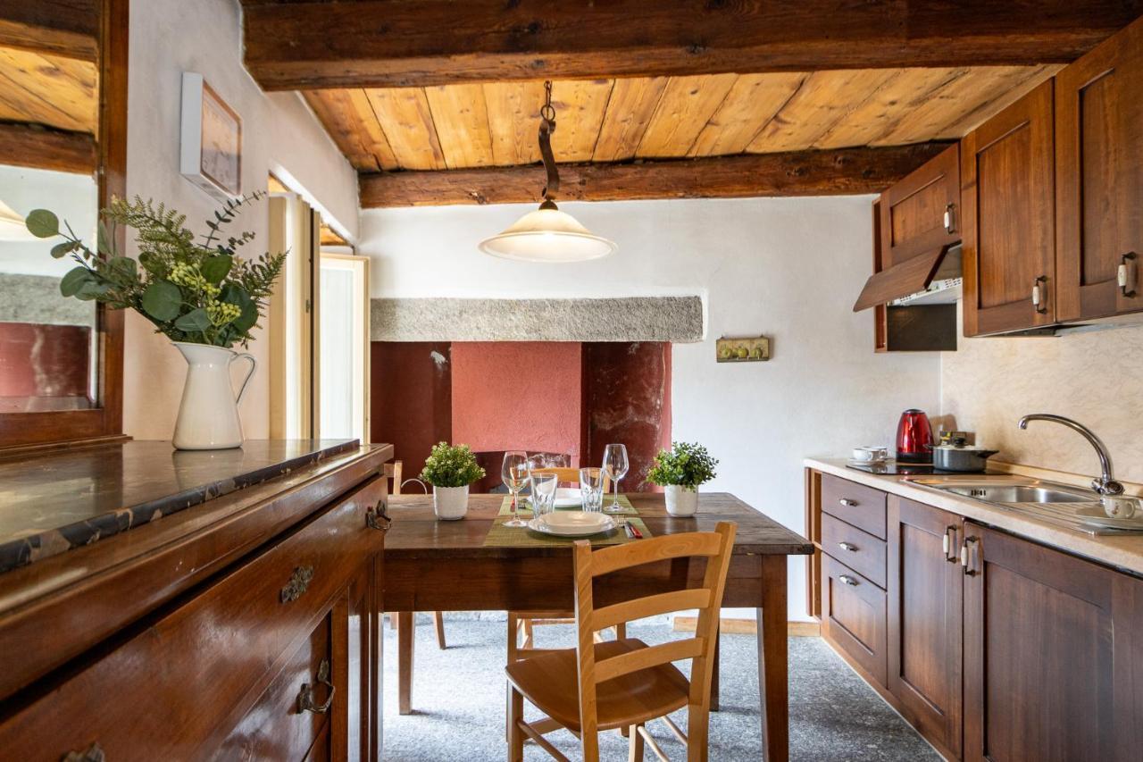 Stay5Vie: Incantevole Monolocale/Balcone/Borgo Domodossola Buitenkant foto